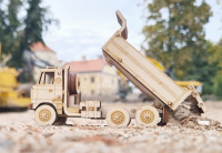 Model Tatra 815